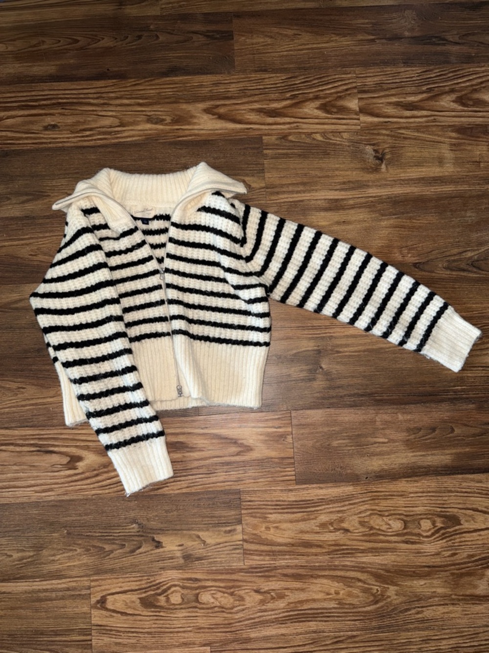 Striped Zip-Front Women’s Sweater Jacket in Cream and Black